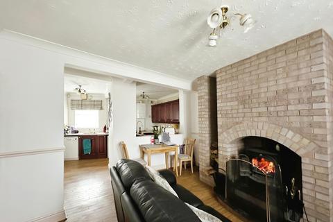 4 bedroom end of terrace house for sale, 76, Tomkinson Road, Nuneaton, Warwickshire CV10 8BN