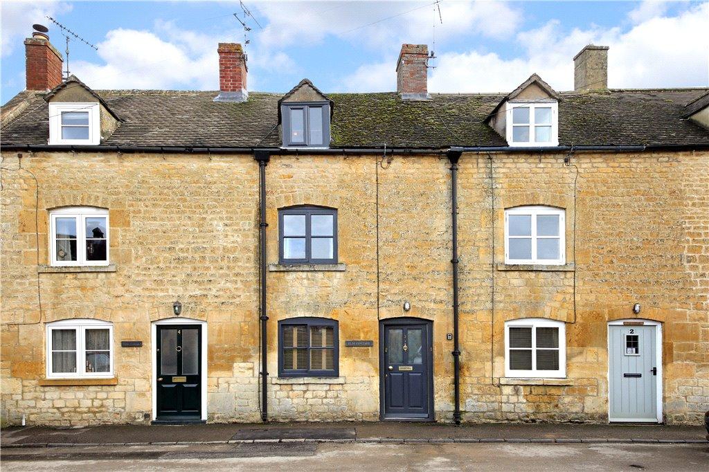 Hospital Road, MoretoninMarsh, Gloucestershire, GL56 3 bed terraced house for sale £395,000