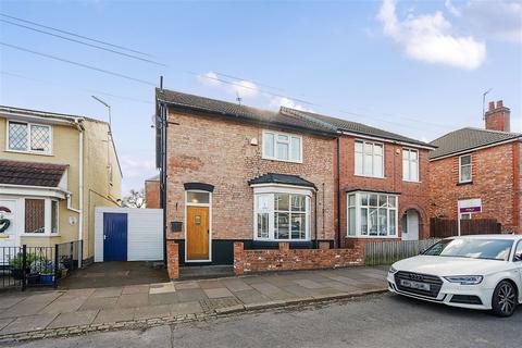 4 bedroom semi-detached house for sale - Hobson Road, Leicester, LE4 2AQ