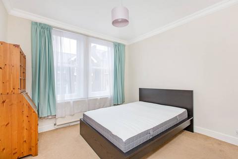 2 bedroom flat to rent - Crookham Road, Fulham, London, SW6
