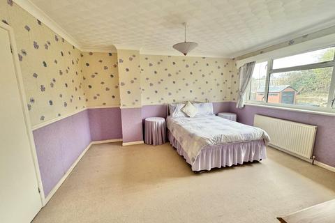 3 bedroom semi-detached house for sale, Wellington Road, Newhaven