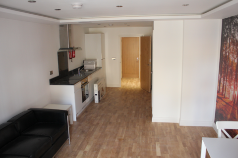 3 bedroom flat to rent - Falconars Court, Newcastle upon Tyne NE1