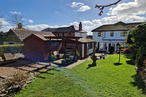 3 bedroom semi-detached house for sale - Caverswall Road, Stoke-On-Trent, ST3