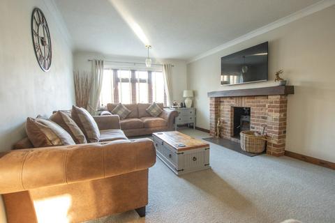 4 bedroom detached house for sale, Row Hill, West Winch
