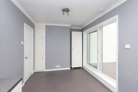 31 Lamb Hill Close, Sheffield, S13 8FT