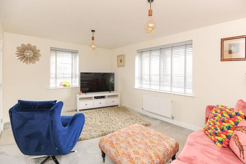 3 bedroom detached house for sale - Harworth, Doncaster DN11