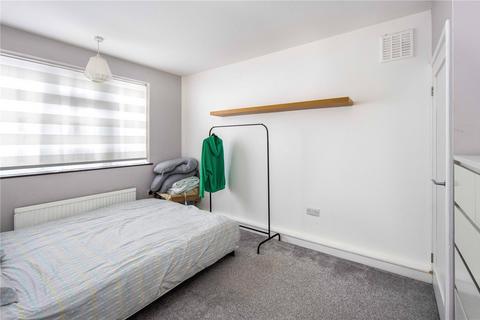3 bedroom flat for sale, Vincent Street, Canning Town, London, E16