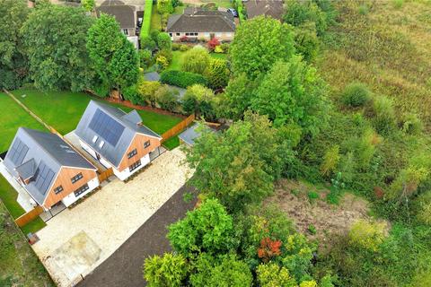 4 bedroom detached house for sale, Main Road, Westfield, East Sussex, TN35