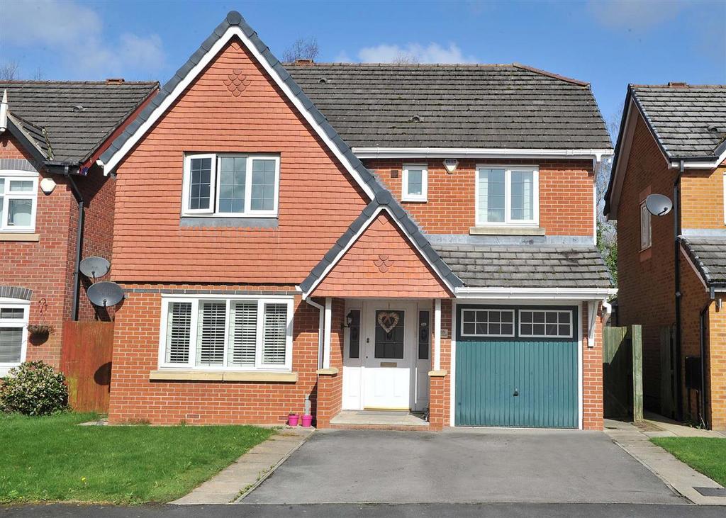 105 Dean Road Cadishead M44 5AJ 4 bed detached house for sale £365,000