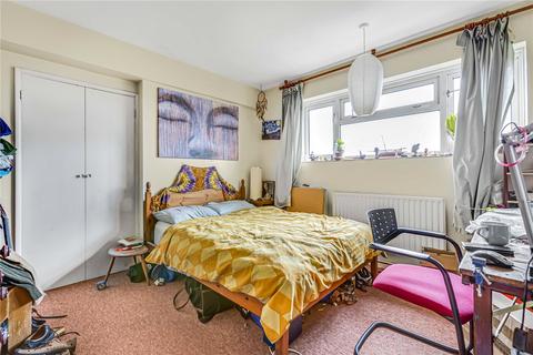 2 bedroom flat for sale - Studley Road, London, SW4