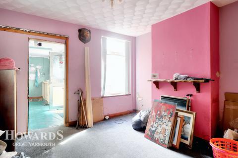 2 bedroom terraced house for sale - Winifred Road, Great Yarmouth