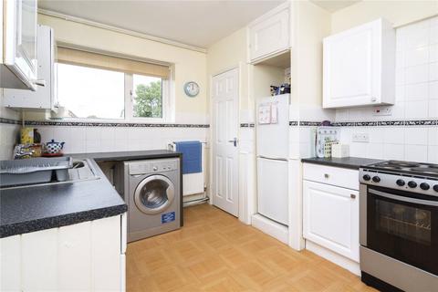 9 Priory Close, London, E18 2QT