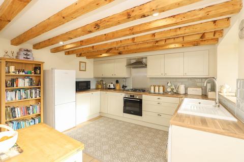 Rattle Cottage Chapel Hill, Ashover, Chesterfield, S45 0AT