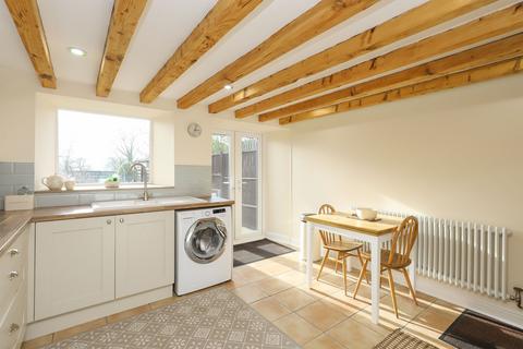 Rattle Cottage Chapel Hill, Ashover, Chesterfield, S45 0AT
