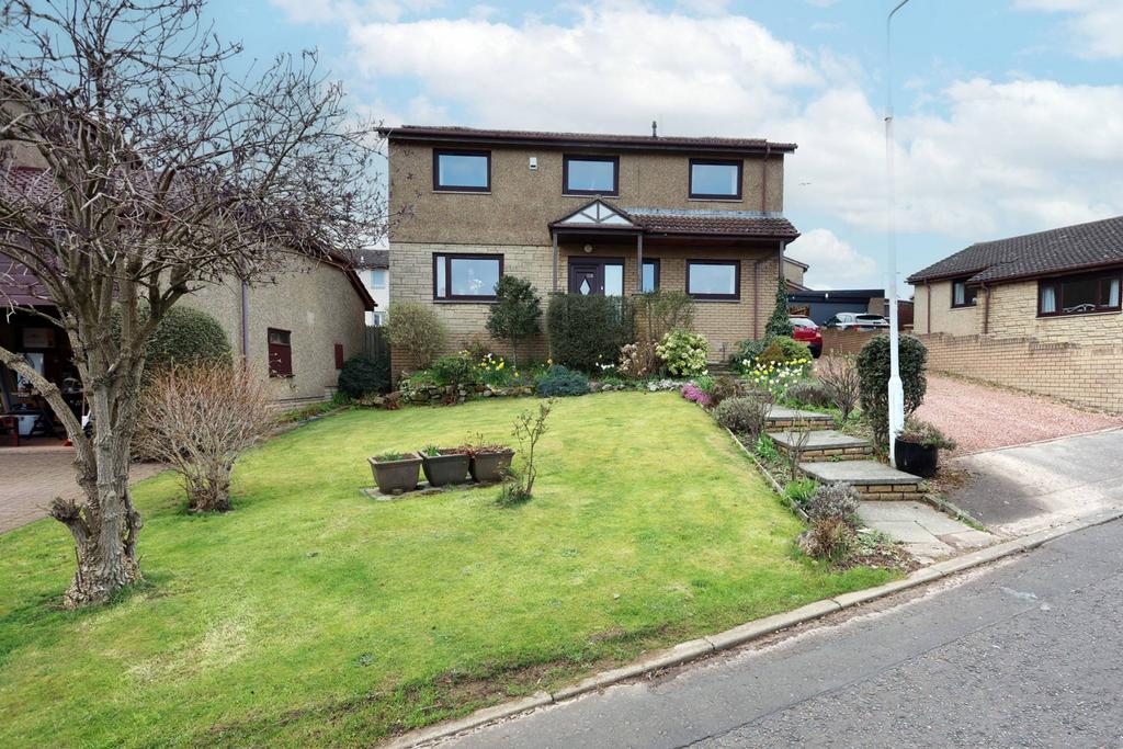 14 Ross Avenue, Dalgety Bay, KY11 9YN 4 bed detached villa for sale £