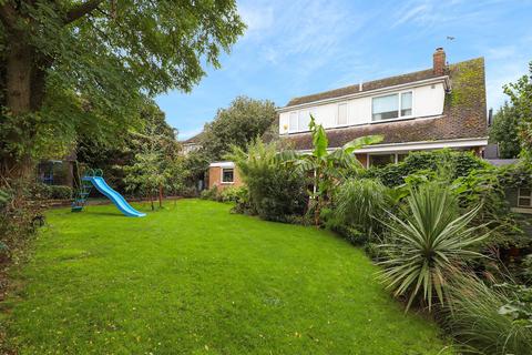 1 Orchard Close, Laughton, Sheffield, S25 1YX