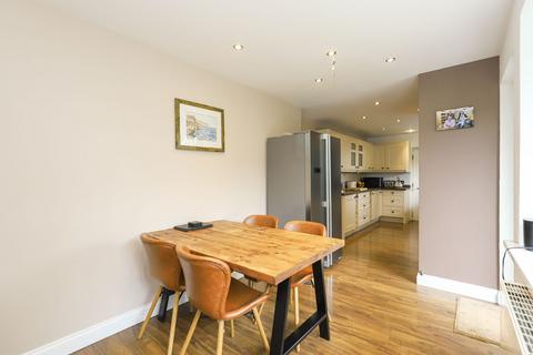 1 Orchard Close, Laughton, Sheffield, S25 1YX