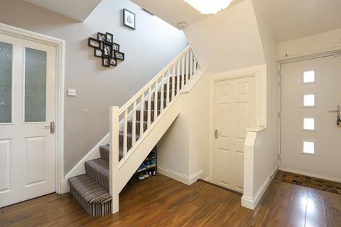 1 Orchard Close, Laughton, Sheffield, S25 1YX