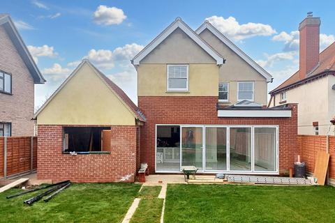 6 bedroom detached house for sale, Upper Third Avenue, Frinton-on-Sea CO13