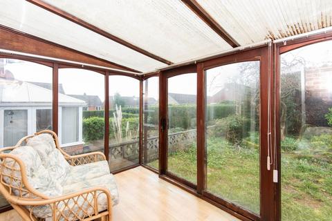 2 bedroom detached bungalow for sale - Dronfield, Dronfield S18