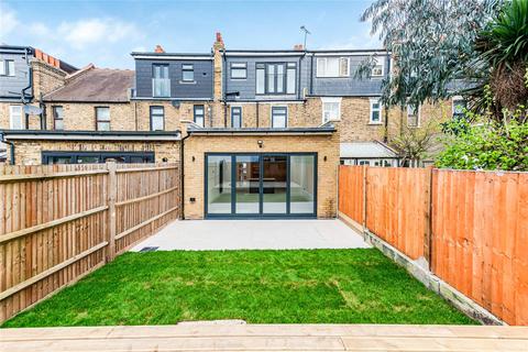 37 Caithness Road, Mitcham, CR4 2EY