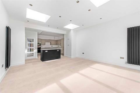 37 Caithness Road, Mitcham, CR4 2EY