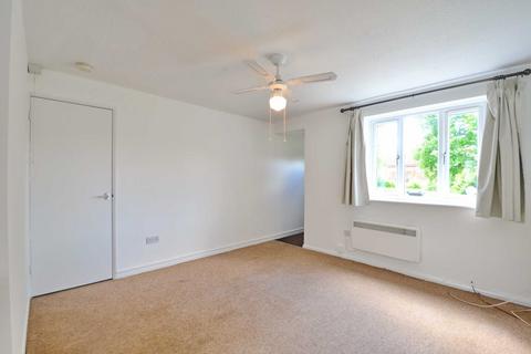 1 bedroom apartment to rent - Oaktree Crescent, Bradley Stoke