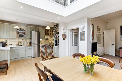 5 bedroom semi-detached house for sale, Rodenhurst Road, London, SW4