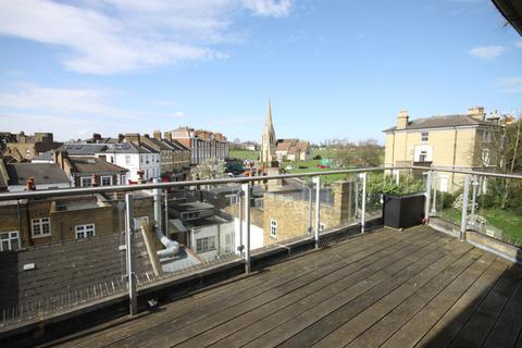 3 bedroom flat for sale, Wemyss Road, London SE3