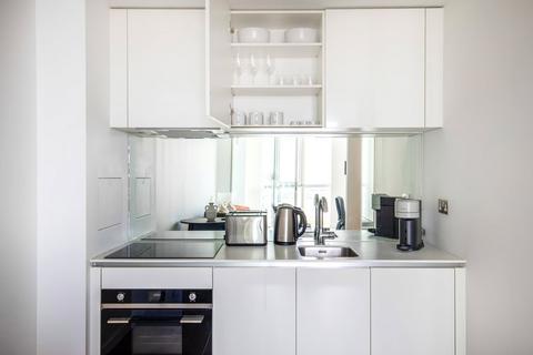 1 bedroom apartment for sale, Sky Gardens,, Wandsworth Road,, Vauxhall,, London, SW8