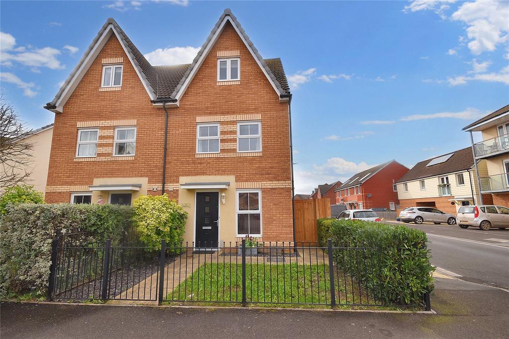 Hampstead Drive, Bridgwater... 3 bed semidetached house for sale £