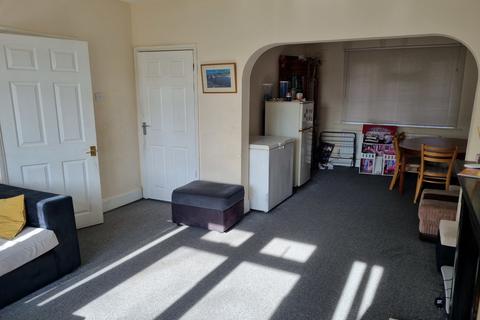 3 bedroom semi-detached house to rent - Brierley Lane, Bilston, West Midlands