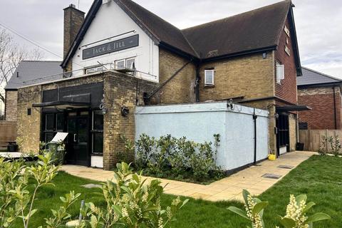 Bar and nightclub to rent, Longlands Avenue, Coulsdon