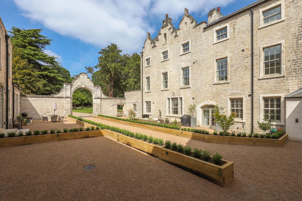 Private Courtyard Terrace