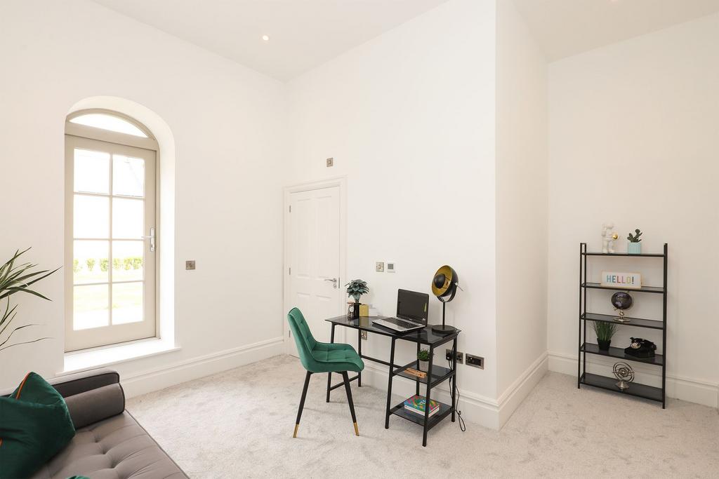Bedroom 3/Office