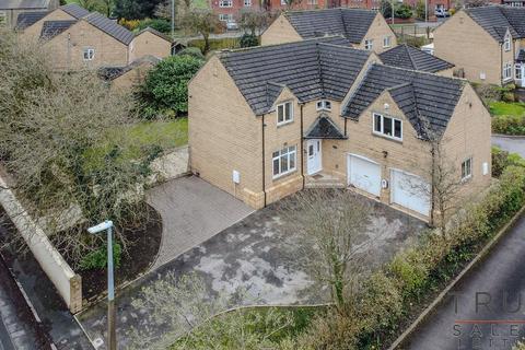 5 bedroom detached house for sale, Cleckheaton BD19