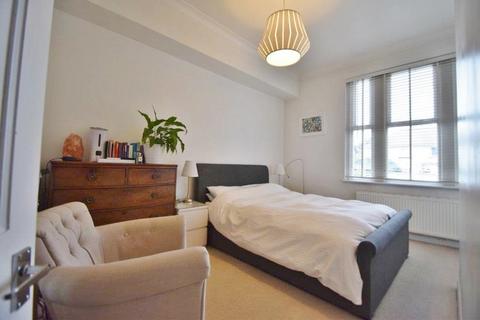 1 bedroom apartment for sale, Hencroft Street South, Slough, Berkshire, SL1