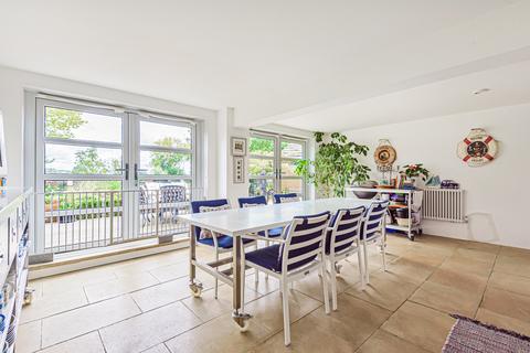 5 bedroom detached house for sale, Purley On Thames, Berkshire