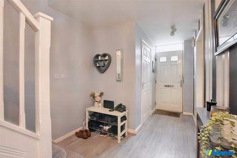 4 bedroom end of terrace house for sale, Partington Square, Sandymoor, Cheshire