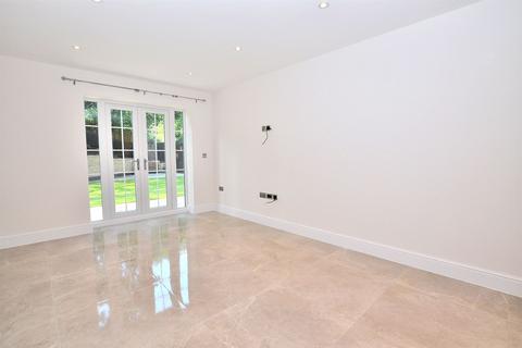 2 bedroom apartment for sale, Roding Heights, Station Way, Buckhurst Hill, IG9