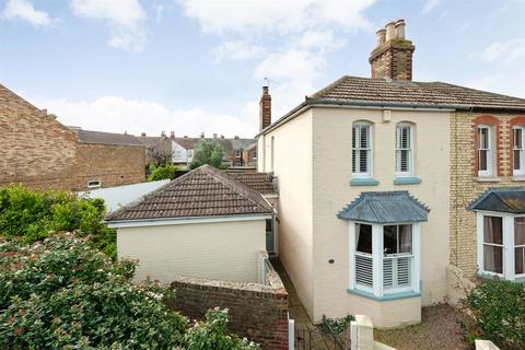3 bedroom semi-detached house for sale, Fountain Street, Whitstable