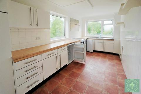 2 bedroom flat for sale, Village Road, EN1