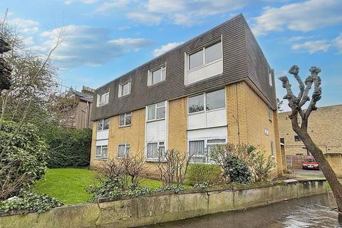 2 bedroom flat for sale, Flat 9 Becton Court, Holmesdale Road, South Norwood, London, SE25 6HS