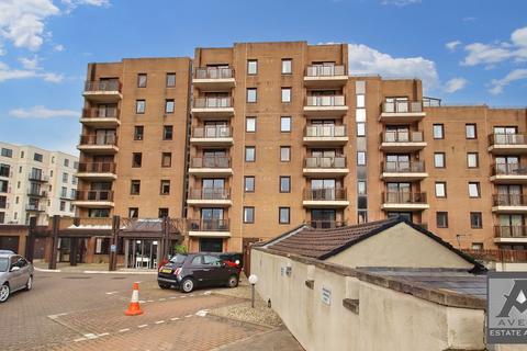 2 bedroom flat for sale - Madeira Court, BS23