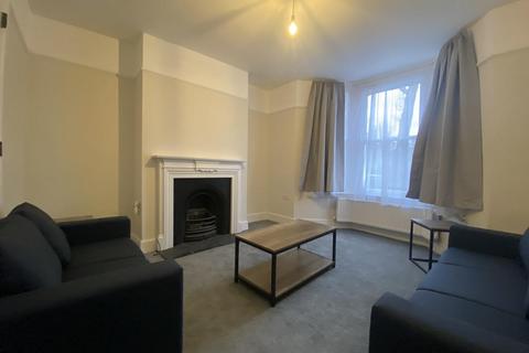 4 bedroom house to rent - Norwood Road, Herne Hill, London, SE24