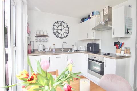 16 Rhondda Vale, Aylesham, Canterbury, CT3 3LP