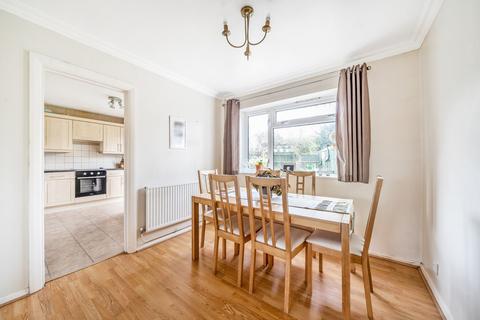 28 Longlees, Maple Cross, Rickmansworth, WD3 9UQ