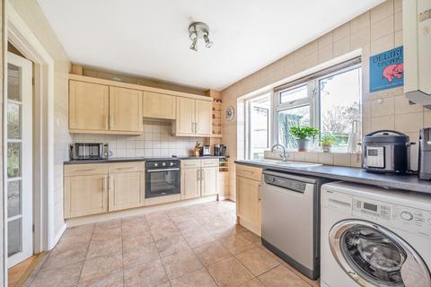 28 Longlees, Maple Cross, Rickmansworth, WD3 9UQ