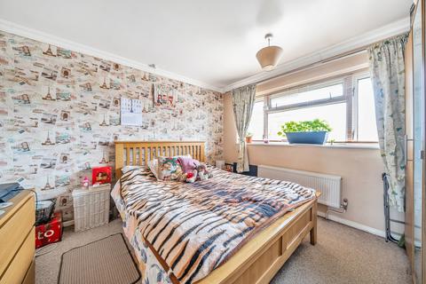 28 Longlees, Maple Cross, Rickmansworth, WD3 9UQ