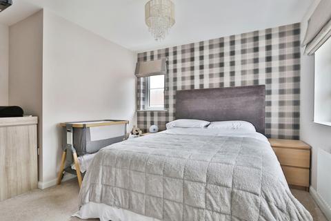 48 Petfield Drive, Anlaby, Hull, HU10 7ET